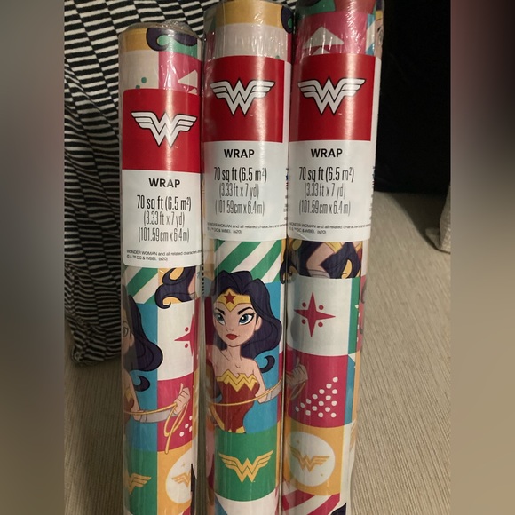 Wonder Woman Christmas Wrapping Paper 